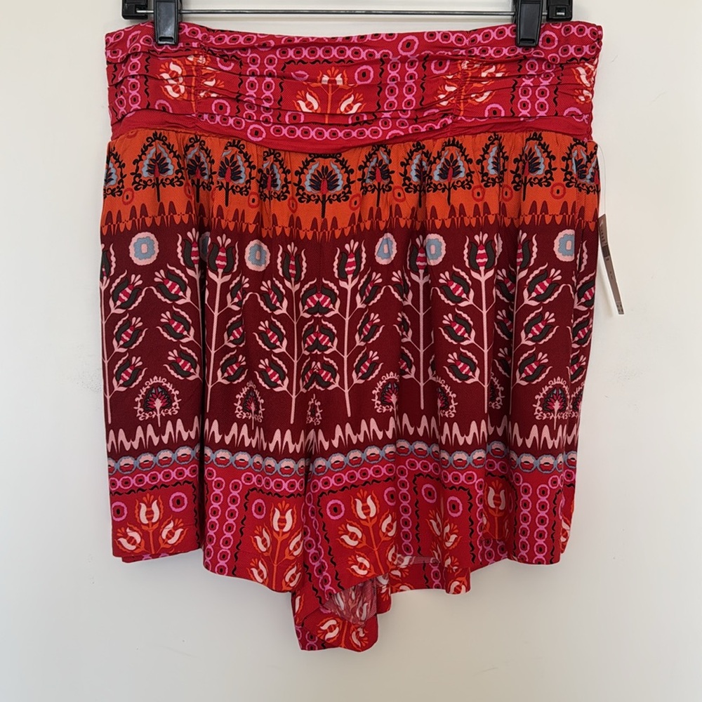 Anthropologie Ruched Wide-Leg Shorts Bohemian Red Patterned - Picture 2 of 6